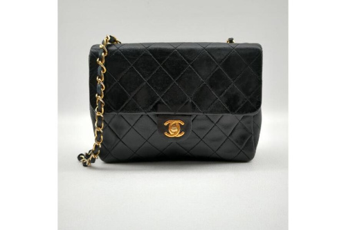 バッグのショルダーバッグ