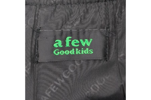 ア フュー グッド キッズ(a few Good kids)のスタジャン