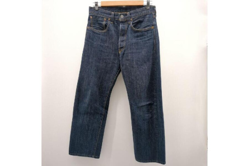 ファッションのジーンズ