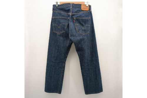 ジーンズのリーバイス（LEVIS）