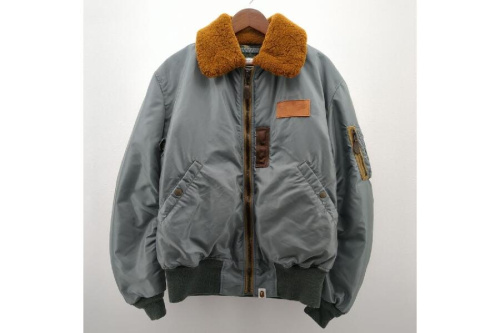 ファッションのアウター