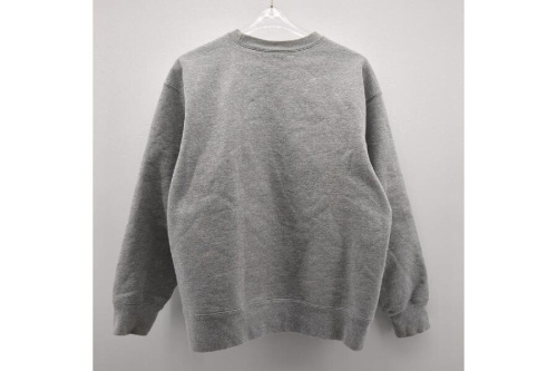 トップスのシュプリーム(Supreme)