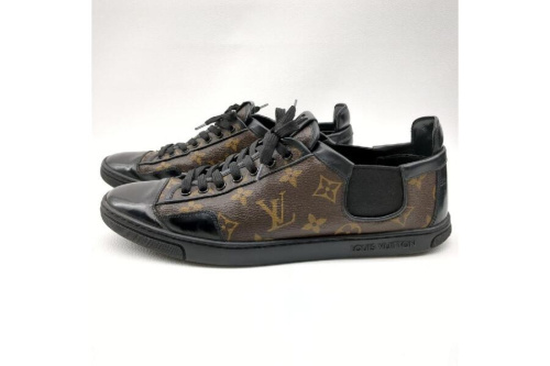 スニーカーのルイ・ ヴィトン（LOUIS VUITTON）