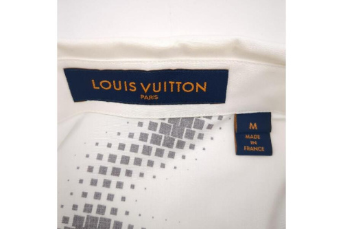 ルイ・ ヴィトン（LOUIS VUITTON）の長袖シャツ