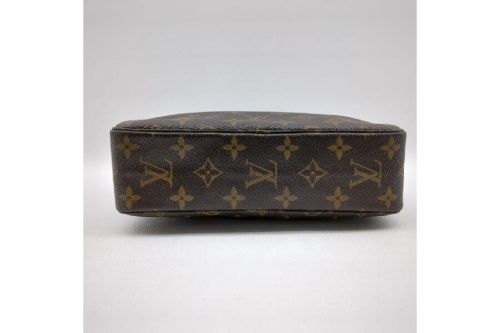 クラッチバッグ