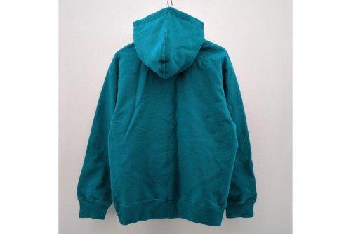 パーカーのシュプリーム(Supreme)