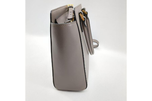 プラダ（PRADA）のサファイアーノ