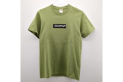 ファッションのTシャツ