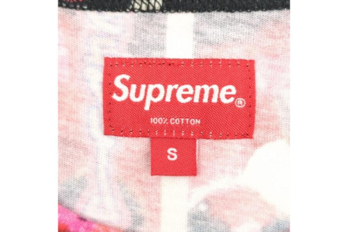 シュプリーム(Supreme)