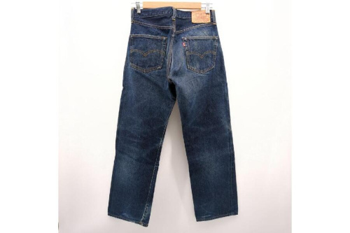 ジーンズのリーバイス（LEVIS）
