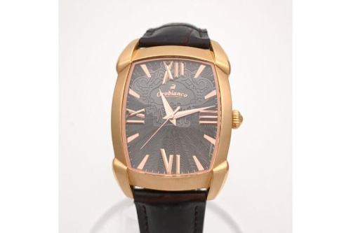 時計のクオーツ式時計