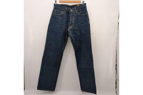 ファッションのパンツ