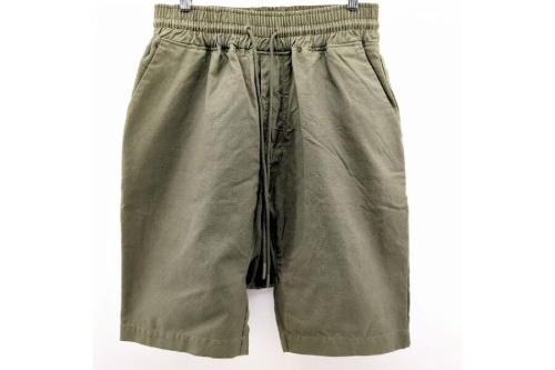 ファッションのパンツ