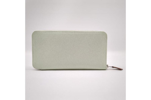 長財布のエルメス（HERMES）