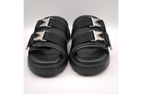 シューズ・靴のサンダル