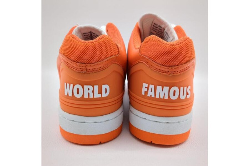 シュプリーム(Supreme)