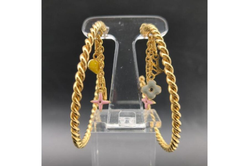 ピアスのルイ・ ヴィトン（LOUIS VUITTON）