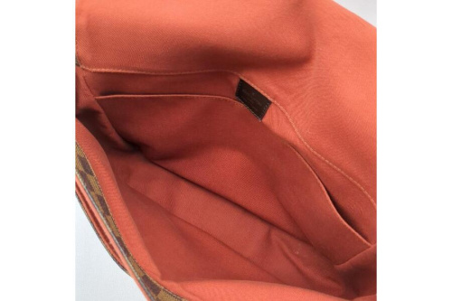 ルイ・ ヴィトン（LOUIS VUITTON）