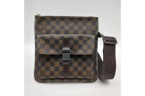 バッグのショルダーバッグ