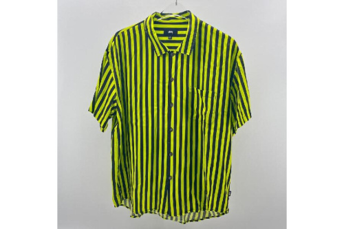 ファッションのトップス