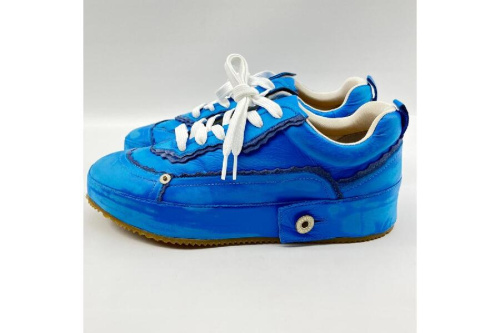 スニーカーのロエベ（LOEWE）