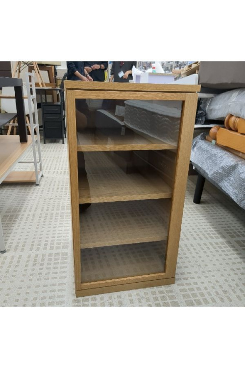 家具のキャビネット