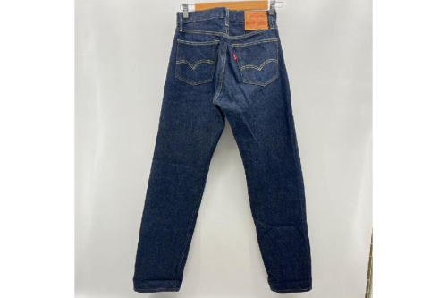 ジーンズのリーバイス（LEVIS）