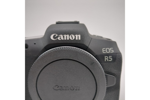 カメラのキヤノン（Canon）