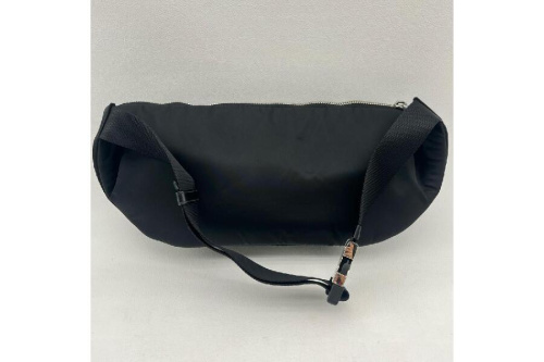 ウエストポーチのプラダ（PRADA）