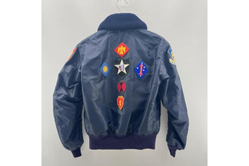 アウターのトイズマッコイ