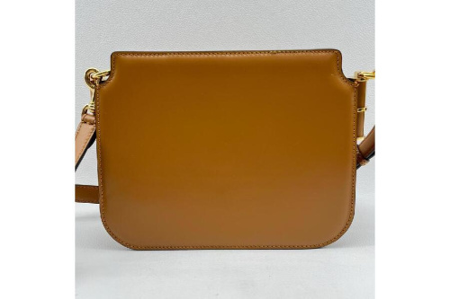 ショルダーバッグのフェンディ（FENDI）