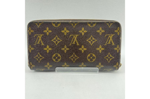 長財布のルイ・ ヴィトン（LOUIS VUITTON）