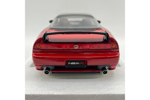 ダイキャストカーの1/18