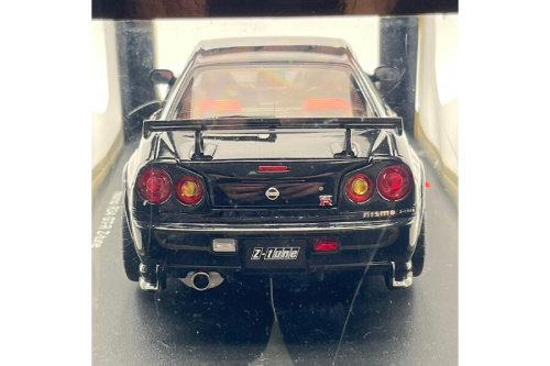 ダイキャストカーの1/18