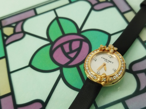 ファッションのCHAUMET