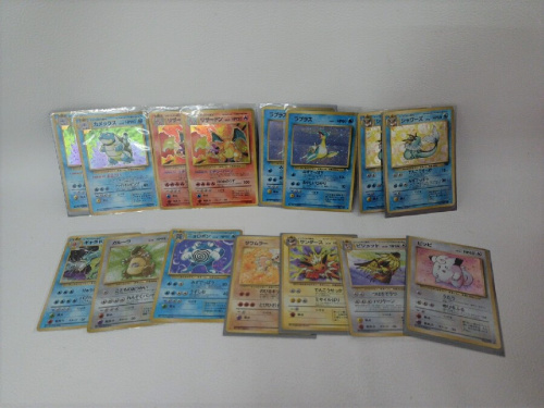 トレーディングカードのポケモンカード