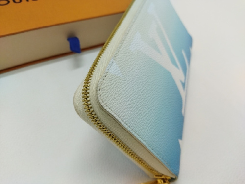 スカイブルーのM80360