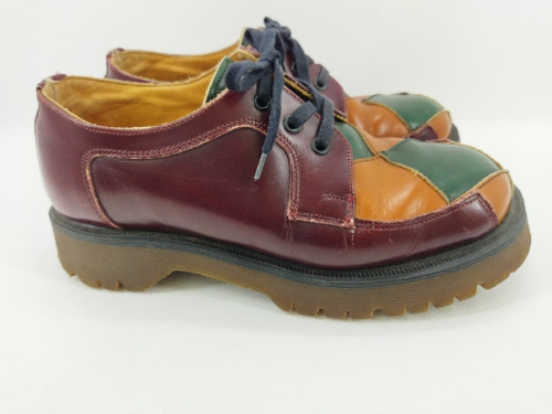 Dr Martenのイングランド製
