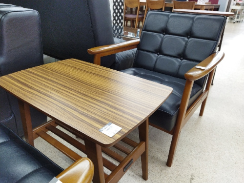 家具・家電のダイニングテーブル