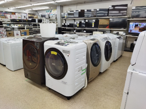 大型冷蔵庫のドラム洗濯機