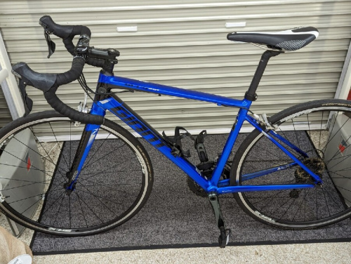 中古自転車のロードバイク