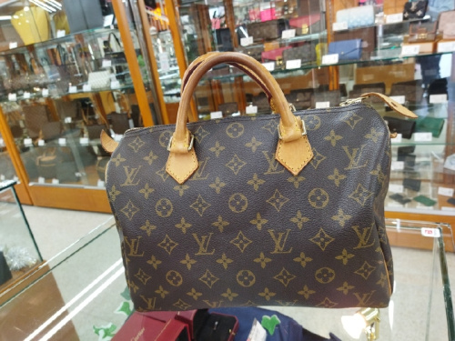 ブランドバッグ・財布のルイヴィトン