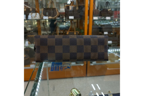 LOUIS VUITTONの中古