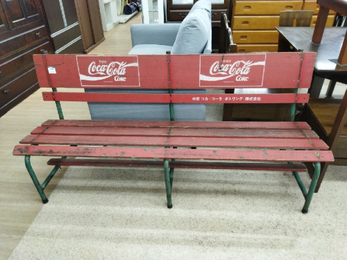 中古家具のコカ・コーラ