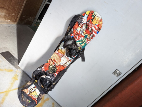 スポーツ用品のスノーボード