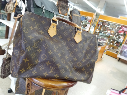 バッグのハンドバッグ