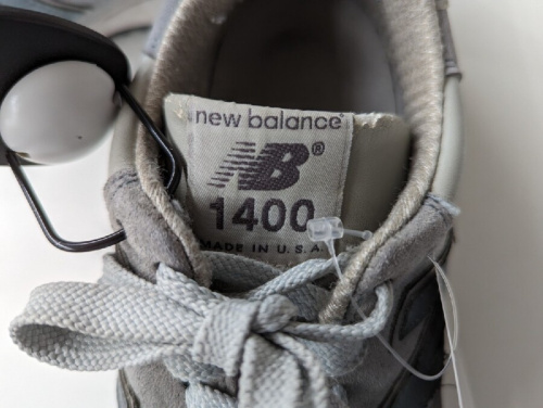 スニーカーのニューバランス（New Balance）