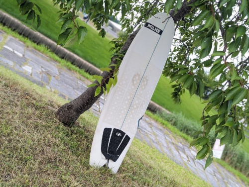 スポーツ用品のサーフボード