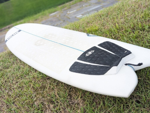 ミルン（MILNE）のショートボード