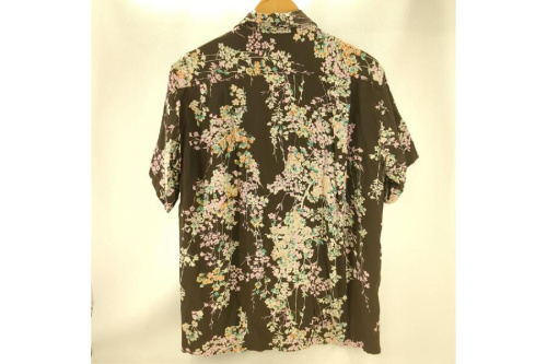 アロハシャツのサンサーフ